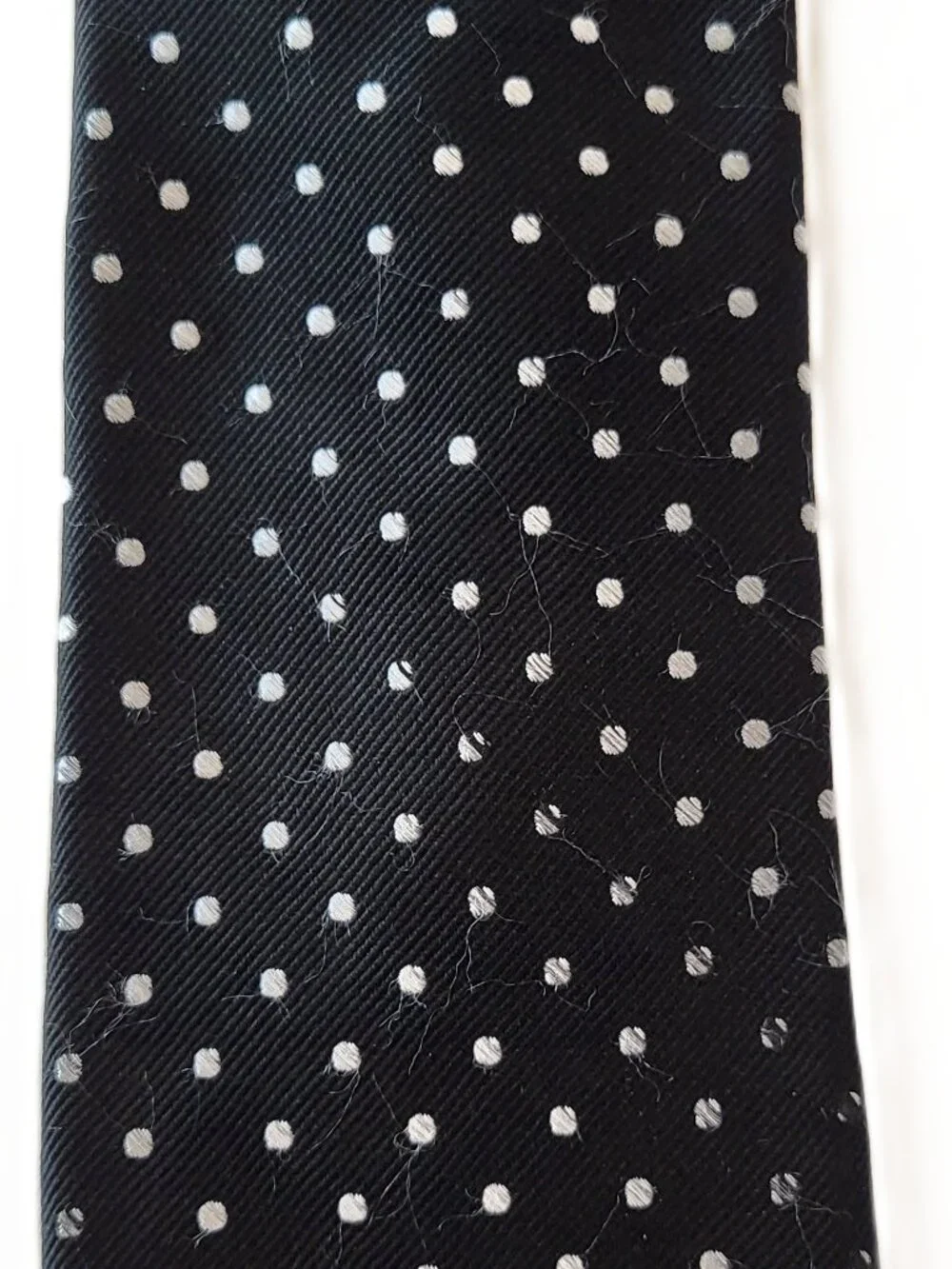 Vineyard Vines Black White Polka Dot 100% Silk Men’s Tie
